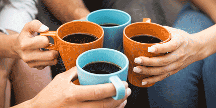 4 mugs with coffee